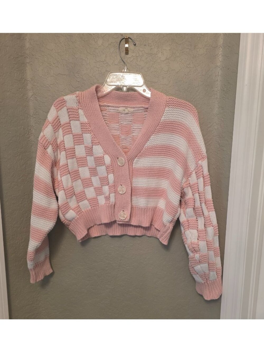 Entro Pink White Mixed Print Cropped Medium Weight Cardigan Sweater S